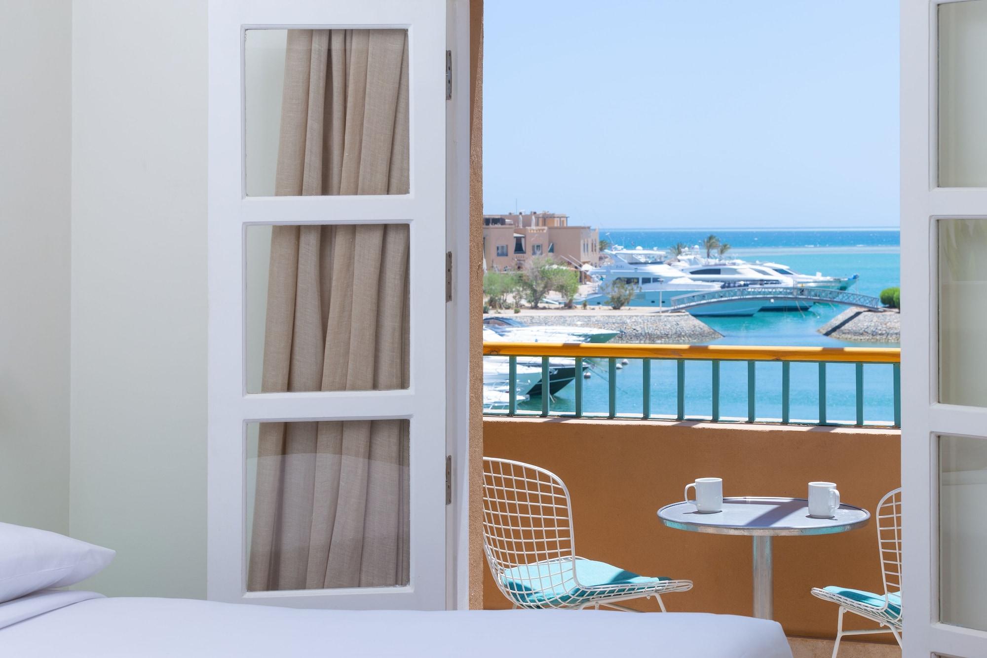 Captain'S Inn Hotel Hurghada Bagian luar foto