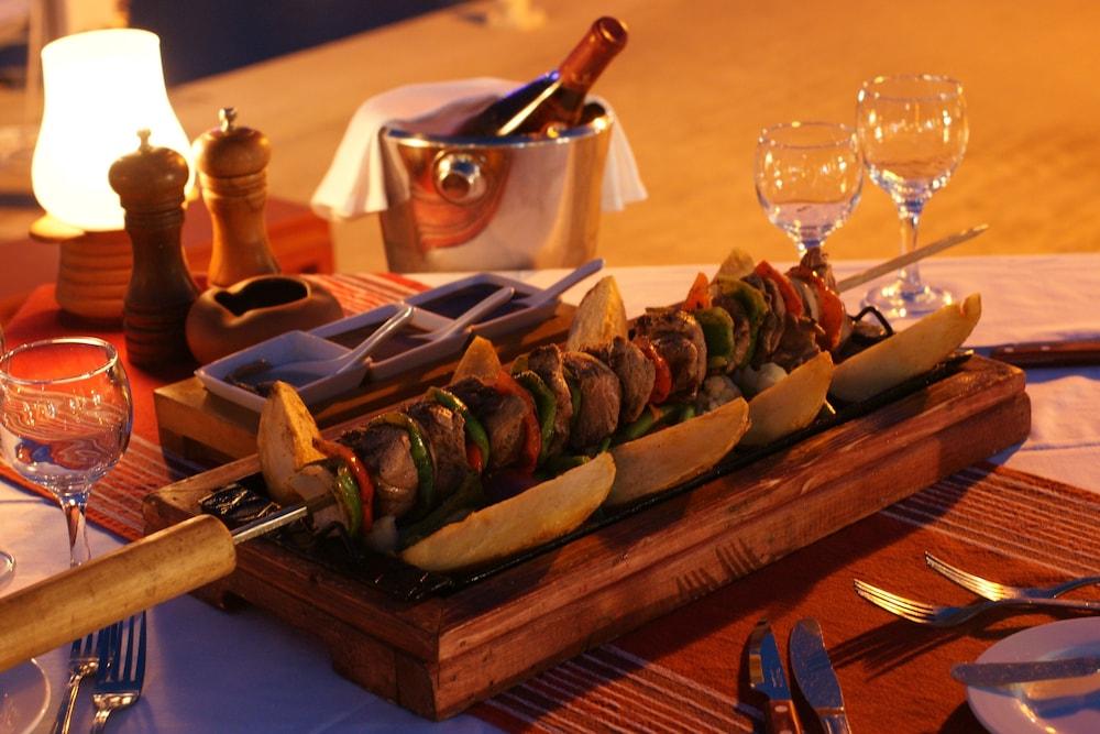 Captain'S Inn Hotel Hurghada Bagian luar foto