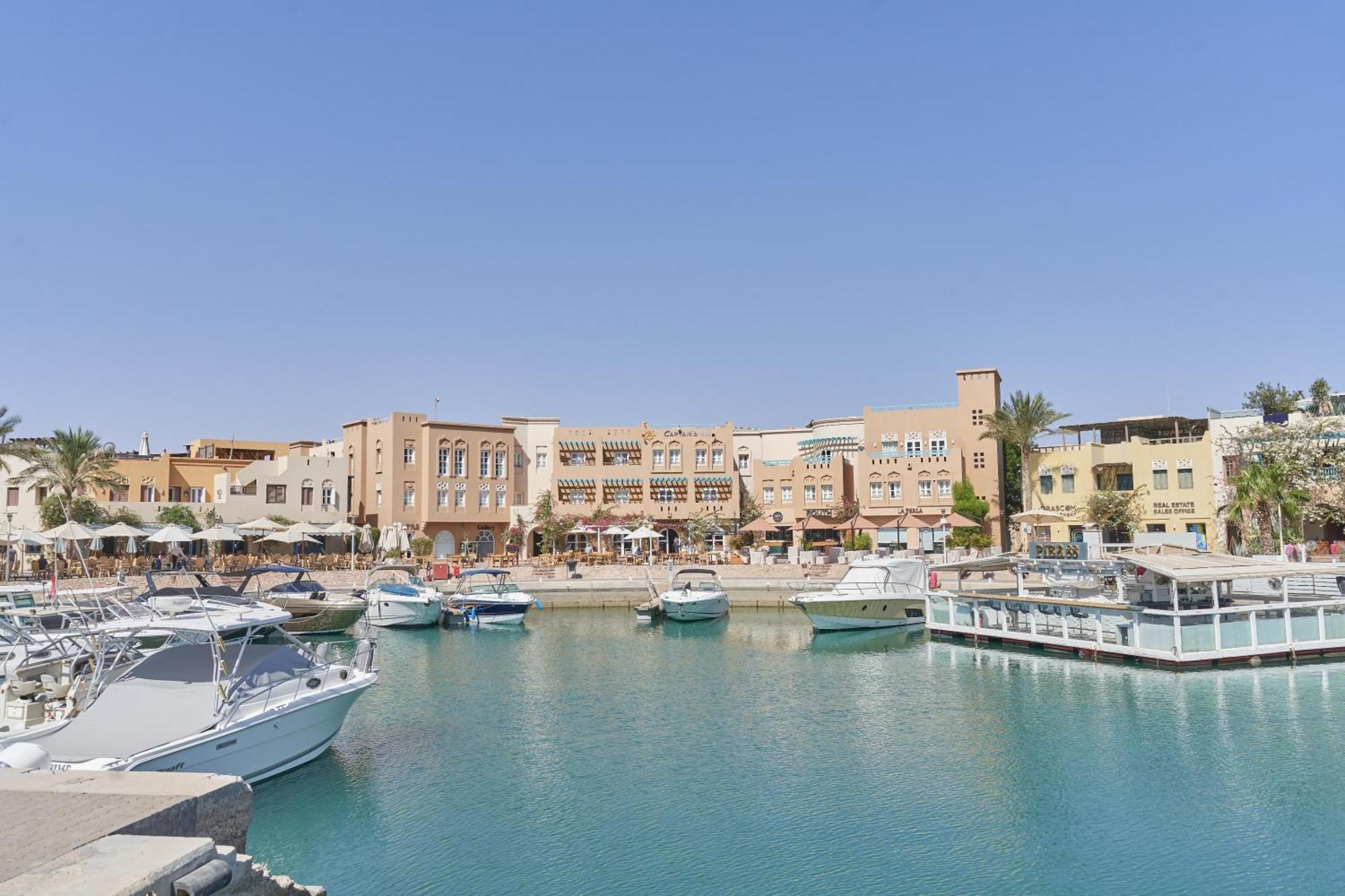 Captain'S Inn Hotel Hurghada Bagian luar foto